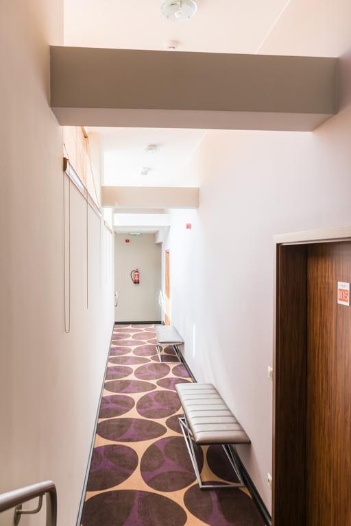 Victoria Garden Hotel Es Etterem Nyíregyháza Eksteriør billede